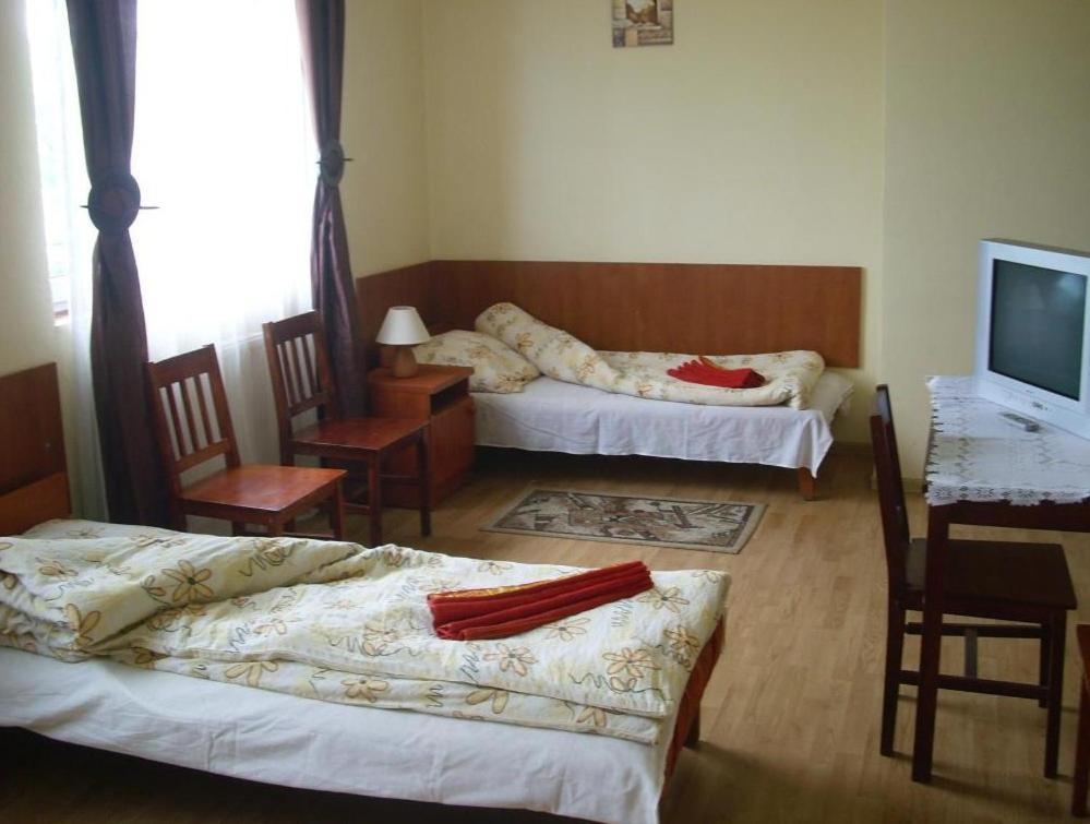 Zajazd Pulaskiego Konstancin-Jeziorna Ruang foto